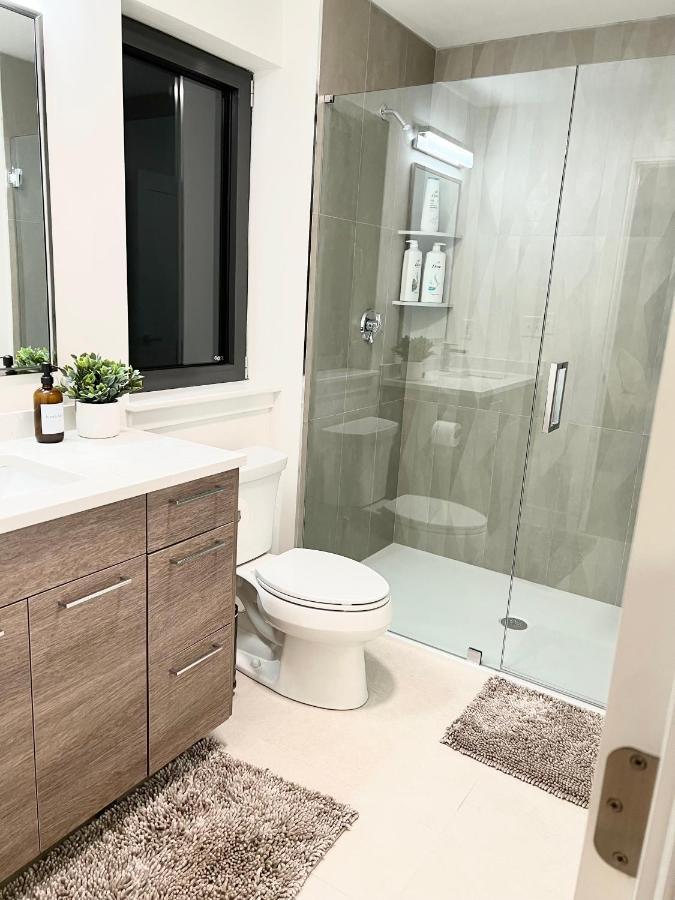 Modern 2 Bed Furnished Apartment In Quincy Exteriör bild